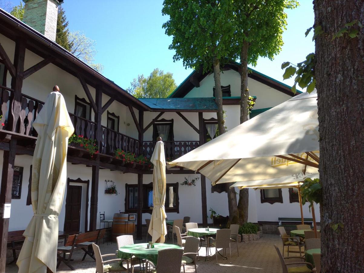 Hotel V Nebi Josefův Důl u Jablonce nad Nisou Exterior foto