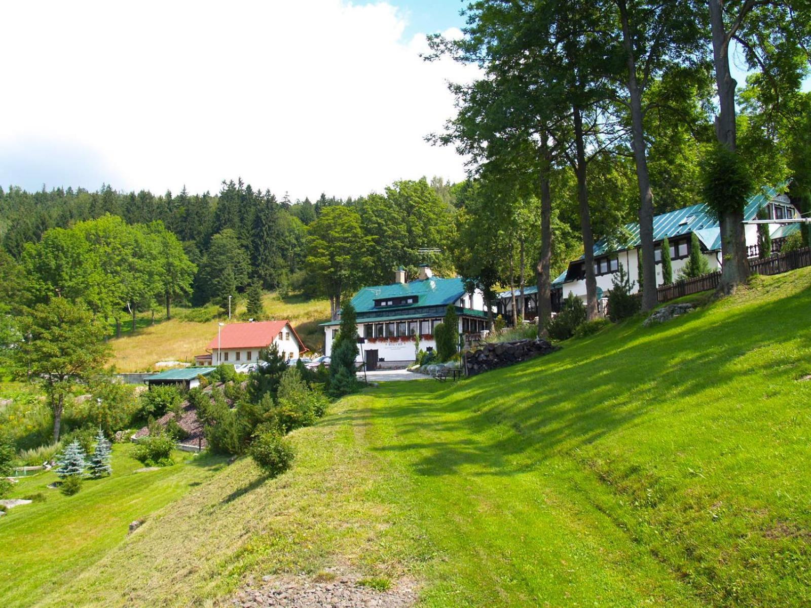 Hotel V Nebi Josefův Důl u Jablonce nad Nisou Exterior foto